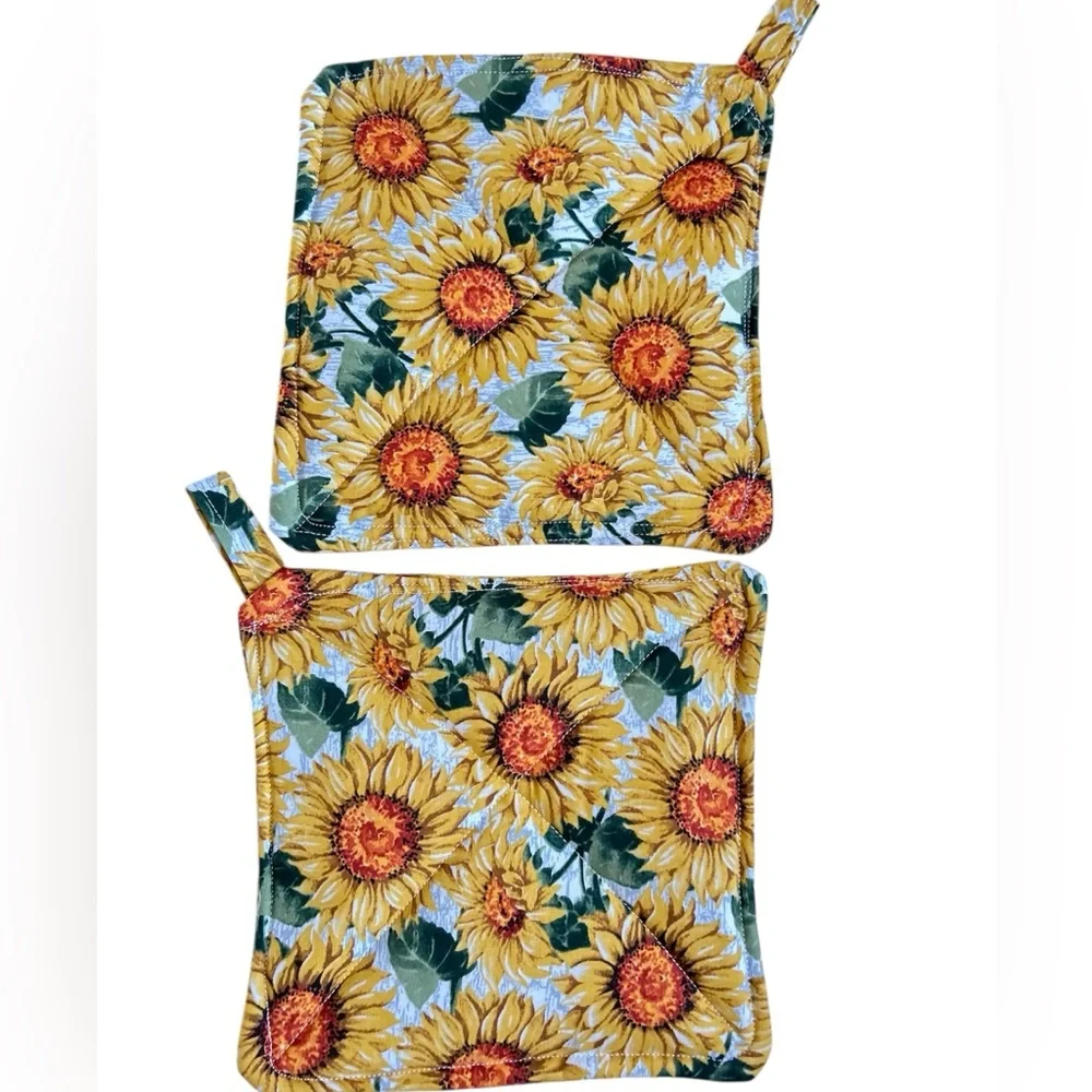 Hand Crafted Colorful Floral Sunflowers Two Fabric Potholders Hot Mat Trivet